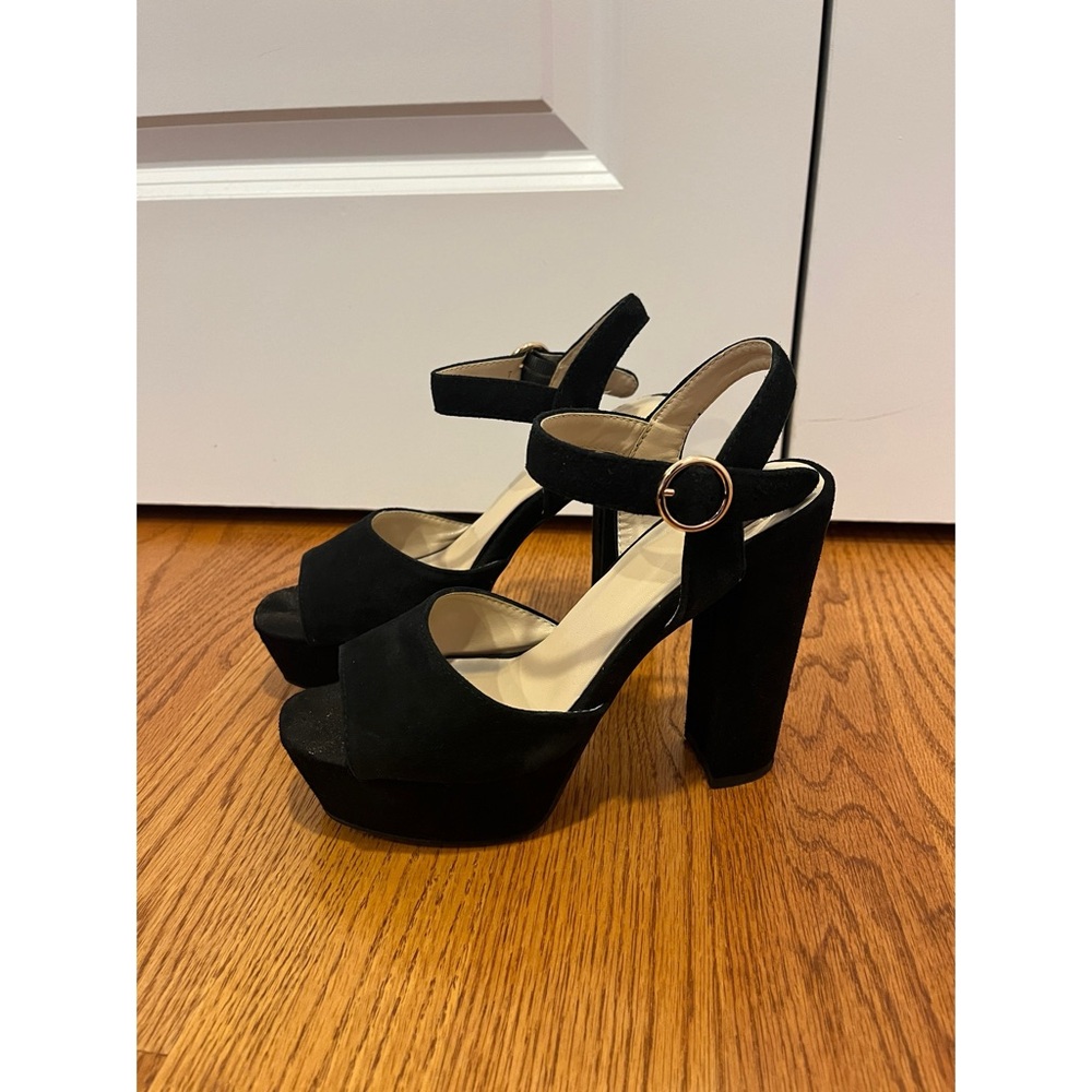 NYLA Black IVEY platform heels